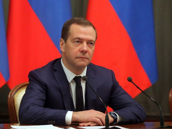 Medvedev: “Sivil dünyanın NATO   ya ehtiyacı yoxdur”.