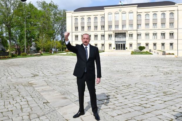 Prezident:  “Heydər Əliyevin ən böyük arzusu Şuşanı, Qarabağı və Zəngəzuru azad görmək idi”   