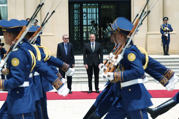 Ərdoğan:  “Müdafiə sənayesi sahəsində üzərimizə düşən vəzifələri yerinə yetirməkdə davam edəcəyik”   