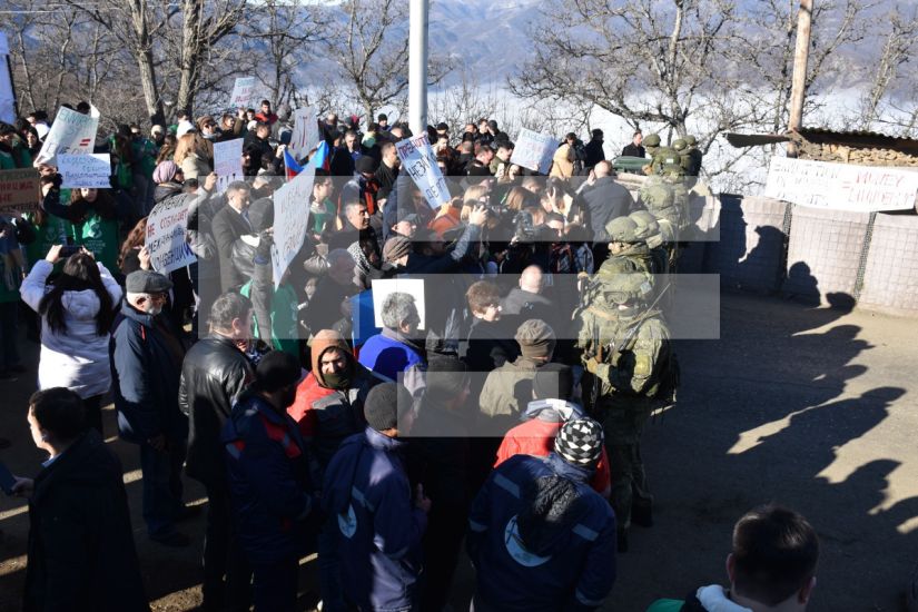 Laçın yolunda aksiya səhərə qədər davam edib   