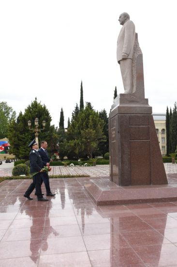 Yevlaxda Ümummilli Lider Heydər Əliyevin 100 illik yubileyi münasibətilə  tədbir keçirilib   FOTO