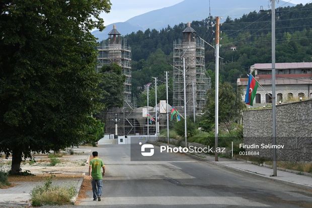 Şuşada Yuxarı Gövhər Ağa məscidi əsaslı yenidənqurma və bərpadan sonra açılıb   