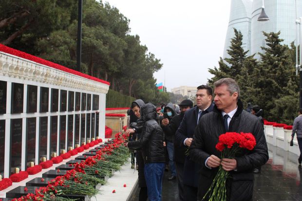 Ukrayna səfiri: “Azərbaycan xalqının acısına şərikik”   FOTO