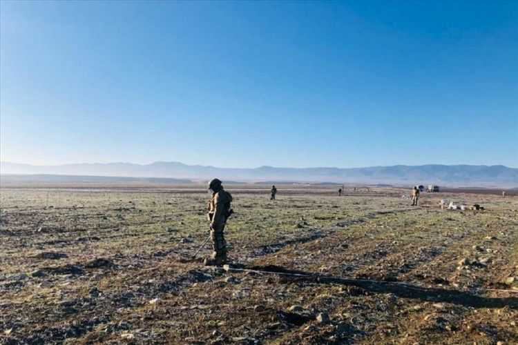 Hərbçilərimiz Qarabağda minatəmizləmə fəaliyyətlərini davam etdirirlər   Türkiyə MN (FOTO)