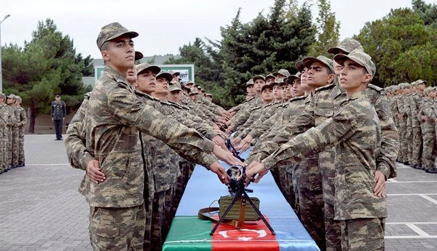 Ayağında üç barmağı olan şəxs hərbi xidmətə yararlı sayıldı -