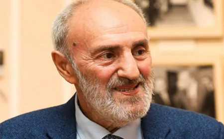 Akif İslamzadənin ürəyinə stent qoyulub