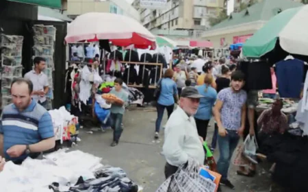 "Vosmoyun bazarı"nda satışa niyə qadağa qoyulub? -