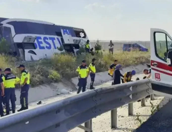 Türkiyədən İraqa gedən avtobus aşdı -