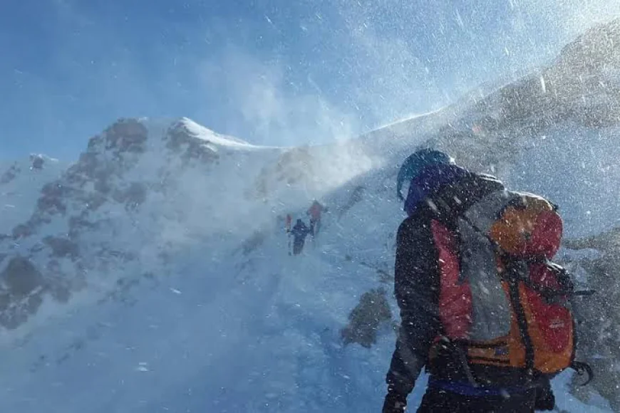 Elbrus dağına çıxan beş alpinist öldü
