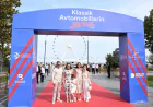 Leyla və Arzu Əliyeva Bakıda klassik avtomobillərin sərgisi və yürüşündə iştirak ediblər-