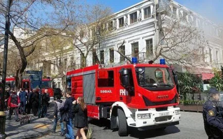 Məşhur kafe tamamilə yandı