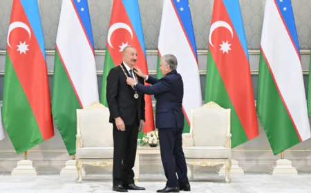 İlham Əliyev və Şavkat Mirziyoyev qarşılıqlı olaraq ali dövlət təltiflərini təqdim ediblər-