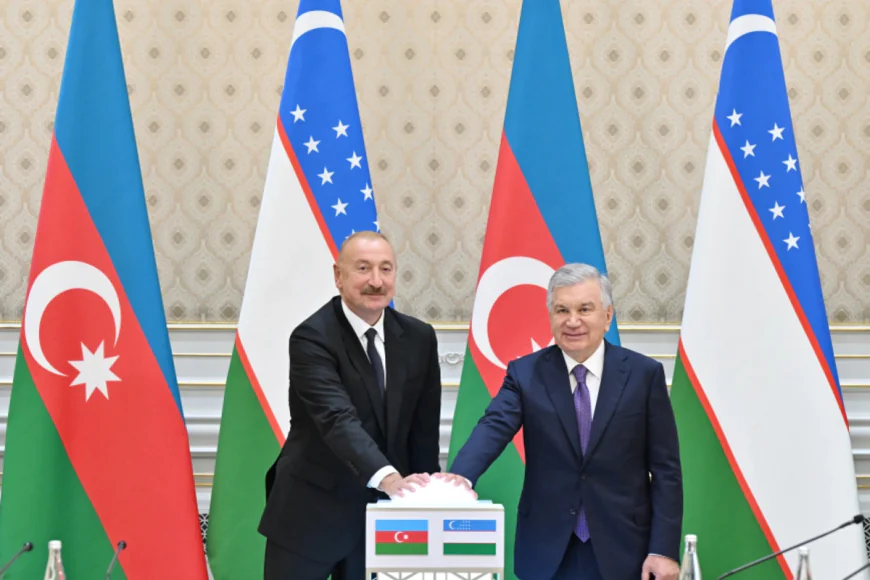 İlham Əliyev və Şavkat Mirziyoyev Özbəkistanda Azərbaycan layihələrinin açılış və təməlqoyma mərasimində iştirak ediblər-