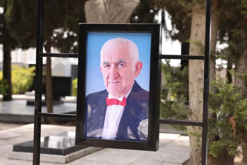 Tofiq Bakıxanov son mənzilə yola salındı-