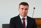 Prezident icra başçısını vəzifəsindən azad etdi
