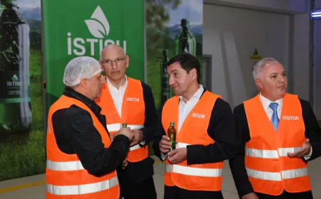 Hikmət Hacıyev və İran səfiri “İstisu” içdilər – İlham Əliyev və Pezeşkianın ənənəsi davam etdirildi