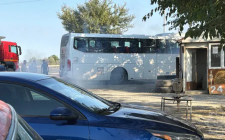 Sərnişin avtobusu YANDI: