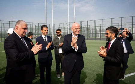 FIFA prezidenti Hövsanda: 10 futbol meydançası ilə tanış oldu –
