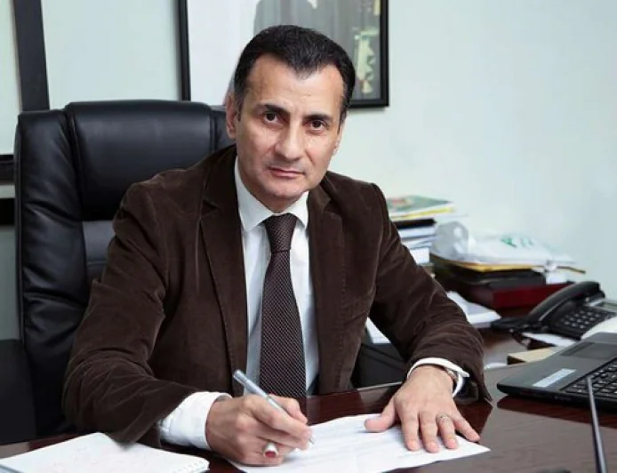 Mir Şahin oğlunu evləndirir