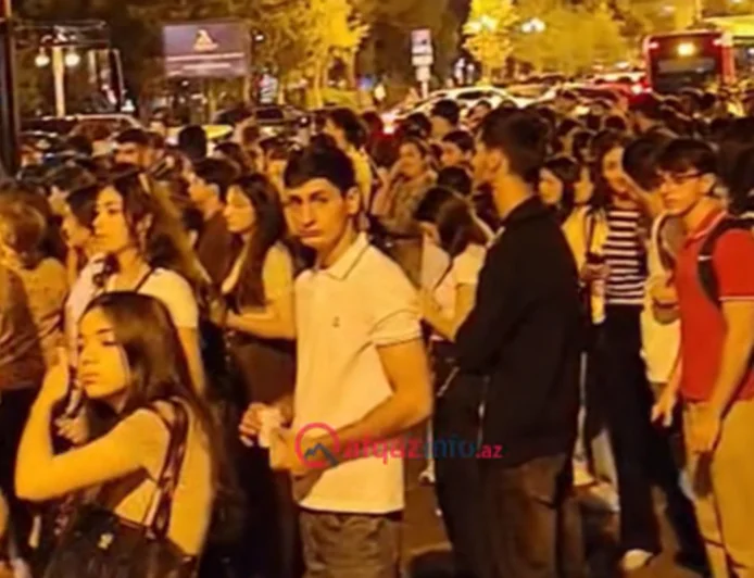 “Elmlər”də avtobuslar gecikib -