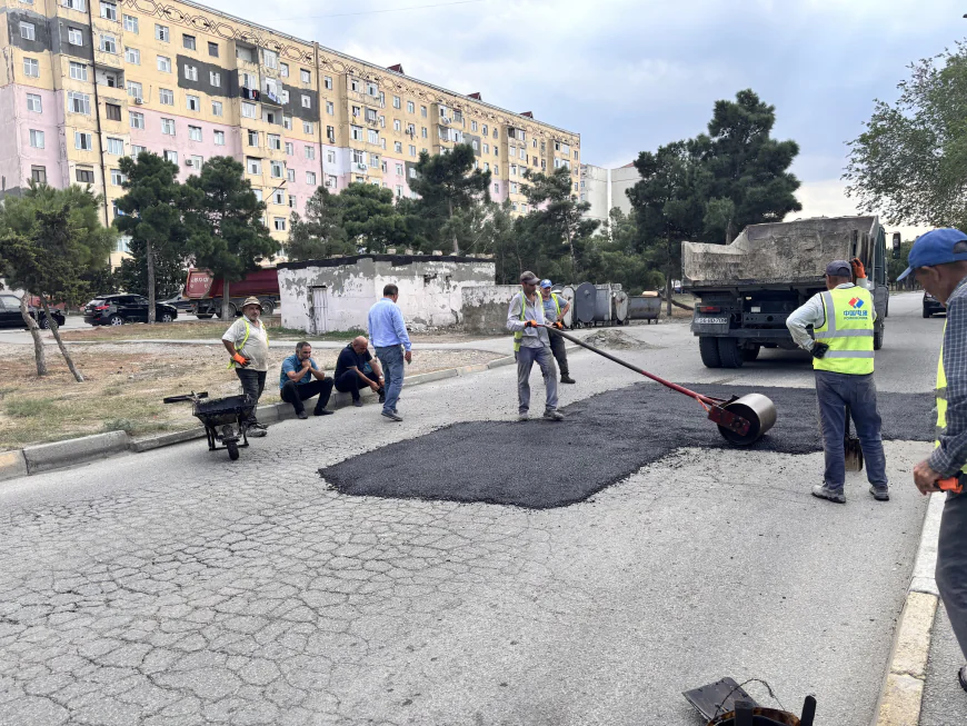 Sumqayıtda Şəhid Ramiz Cəfərov küçəsində çökən yol hissələri asfaltlandı-