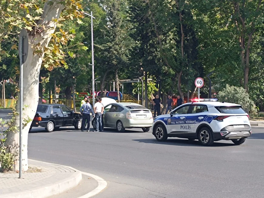 Mingəçevirdə iki avtomobil toqquşub-