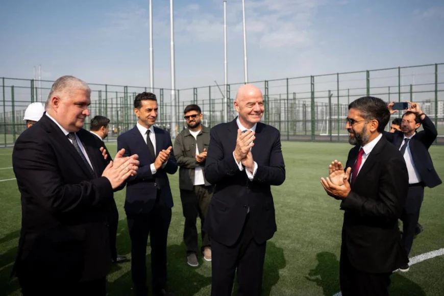 FIFA prezidenti Hövsanda: 10 futbol meydançası ilə tanış oldu –