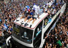 Argentina Prezidenti belə bir kartej ala bilməz – Sadəcə Lionel Messi-