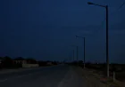 Suraxanıda qaranlıq yolda qəza təhlükəsi: İşıq dirəkləri uzun müddətdir yanmır-