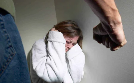 Ağsuda 40 yaşlı kişi qayınanasını döydü