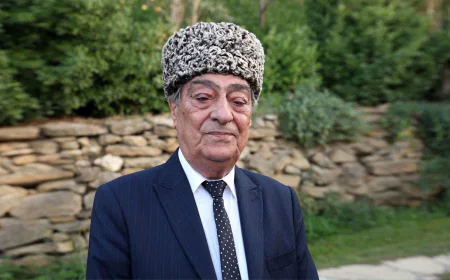 Elza Seyidcahan Rəşid Mahmudovdan 10 min manat tələb etmişdi –