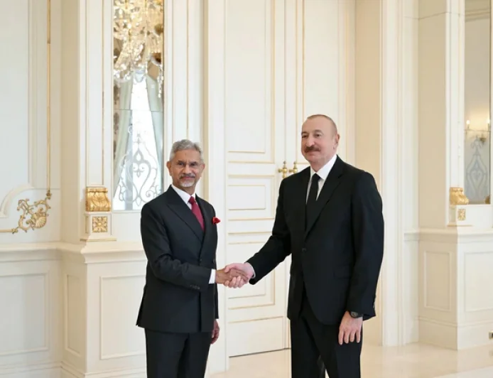 İlham Əliyev Hindistanın xarici işlər naziri ilə görüşüb-