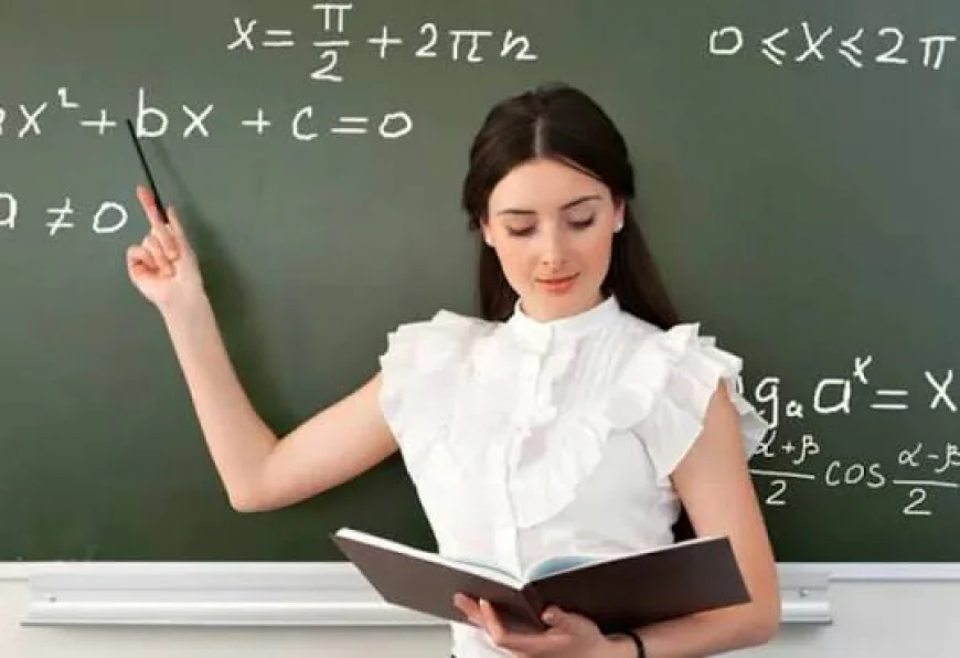 Ölkəmizdə ən gənc müəllim neçə yaşındadır?