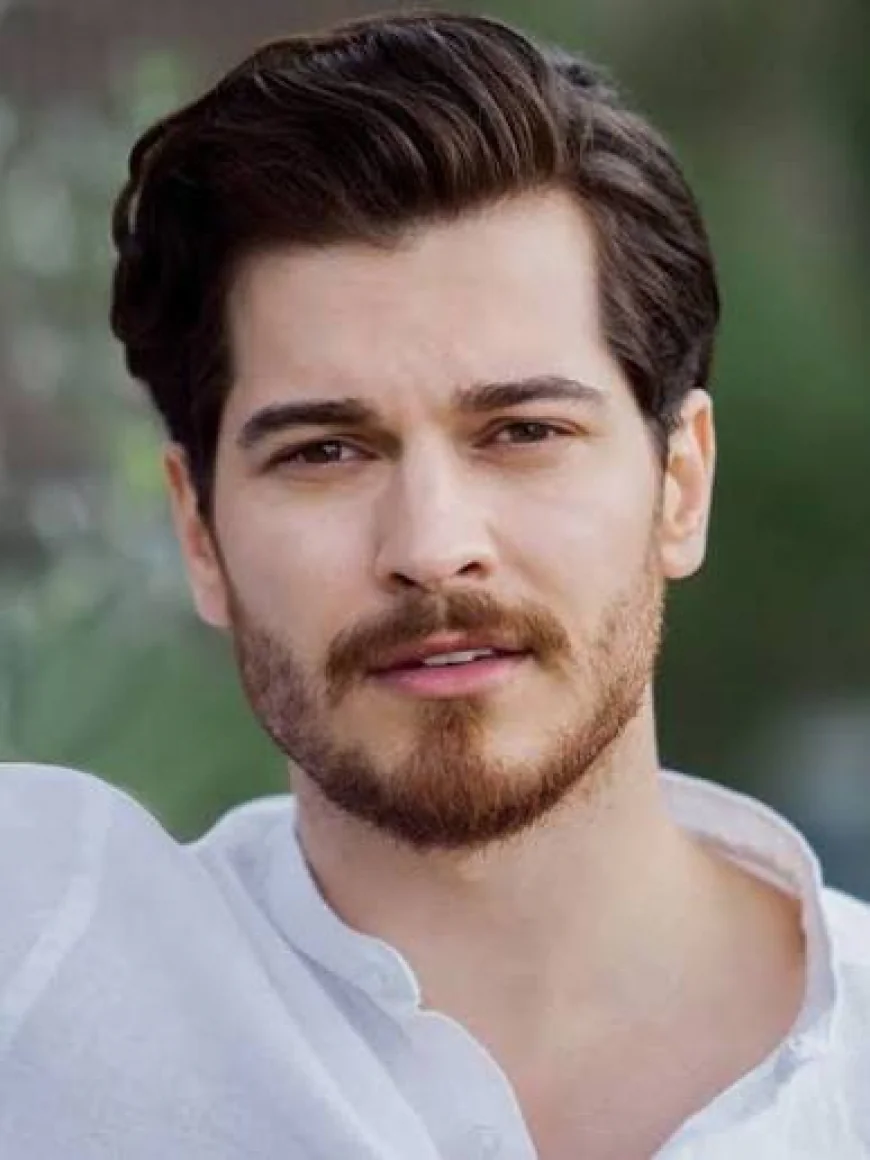 Çağatay Ulusoy ailəsi ilə ata yurdunda –