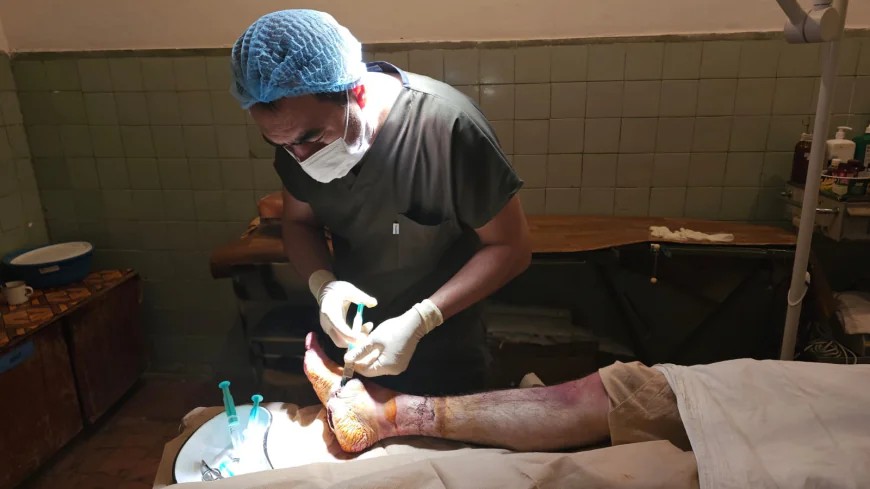 “Yaralı döyüşçülər sağalan kimi yenidən cəbhəyə qayıtmaq istəyirdilər” – Vətən müharibəsinin ön cəbhəsində xidmət edən həkim-