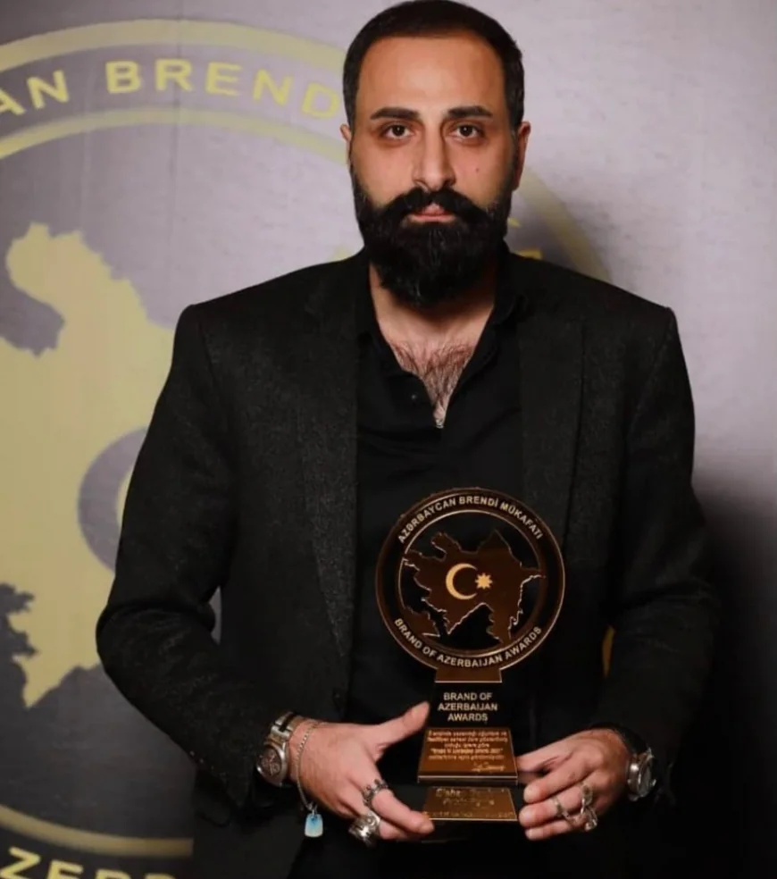 Elşən Gəncəviyə İstanbulda beynəlxalq mükafat təqdim edildi –